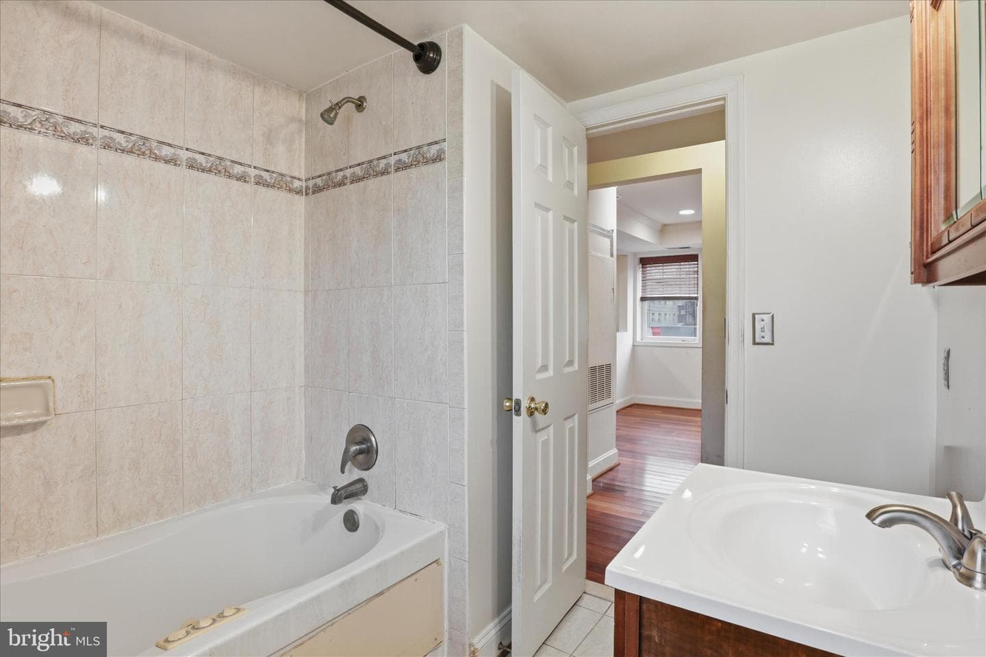 3866 9th Street SE #102 photo 13
