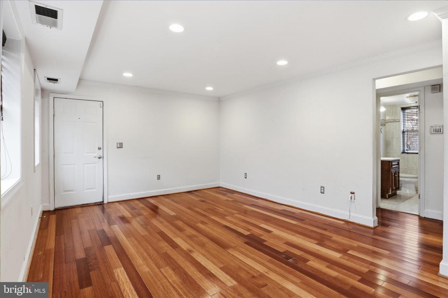 3866 9th Street SE #102 photo 8