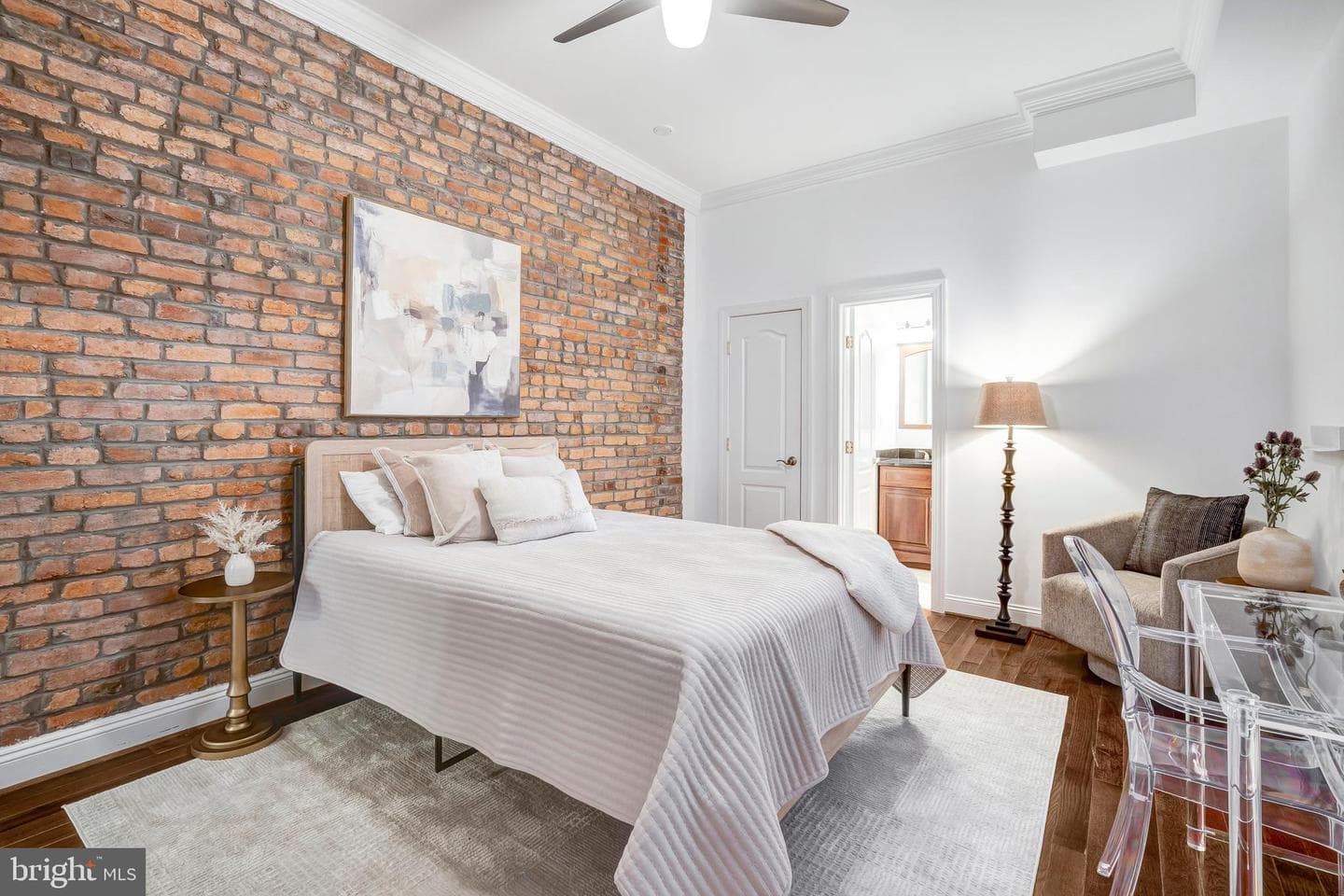1430 Newton Street NW #201 photo 11