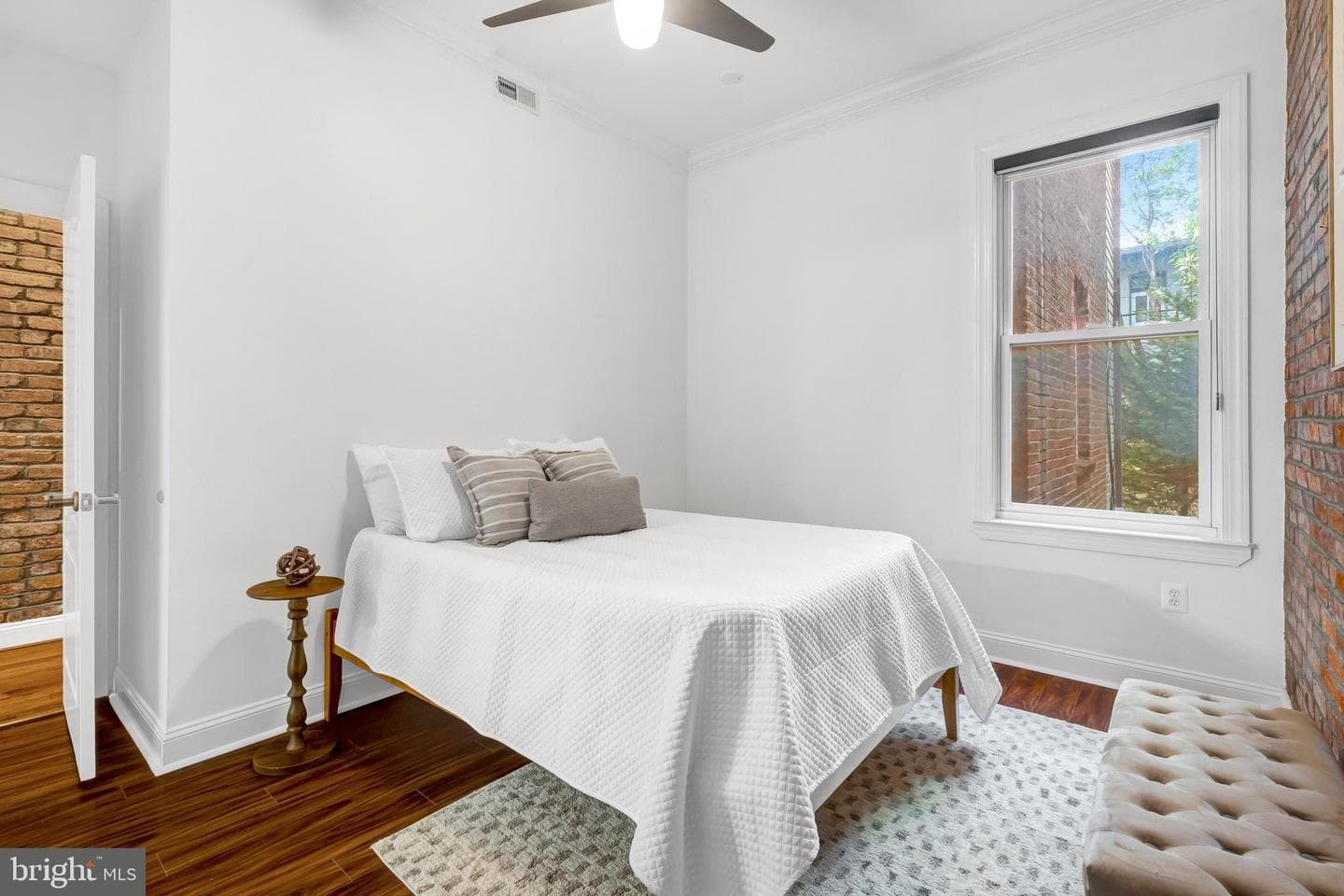 1430 Newton Street NW #201 photo 17
