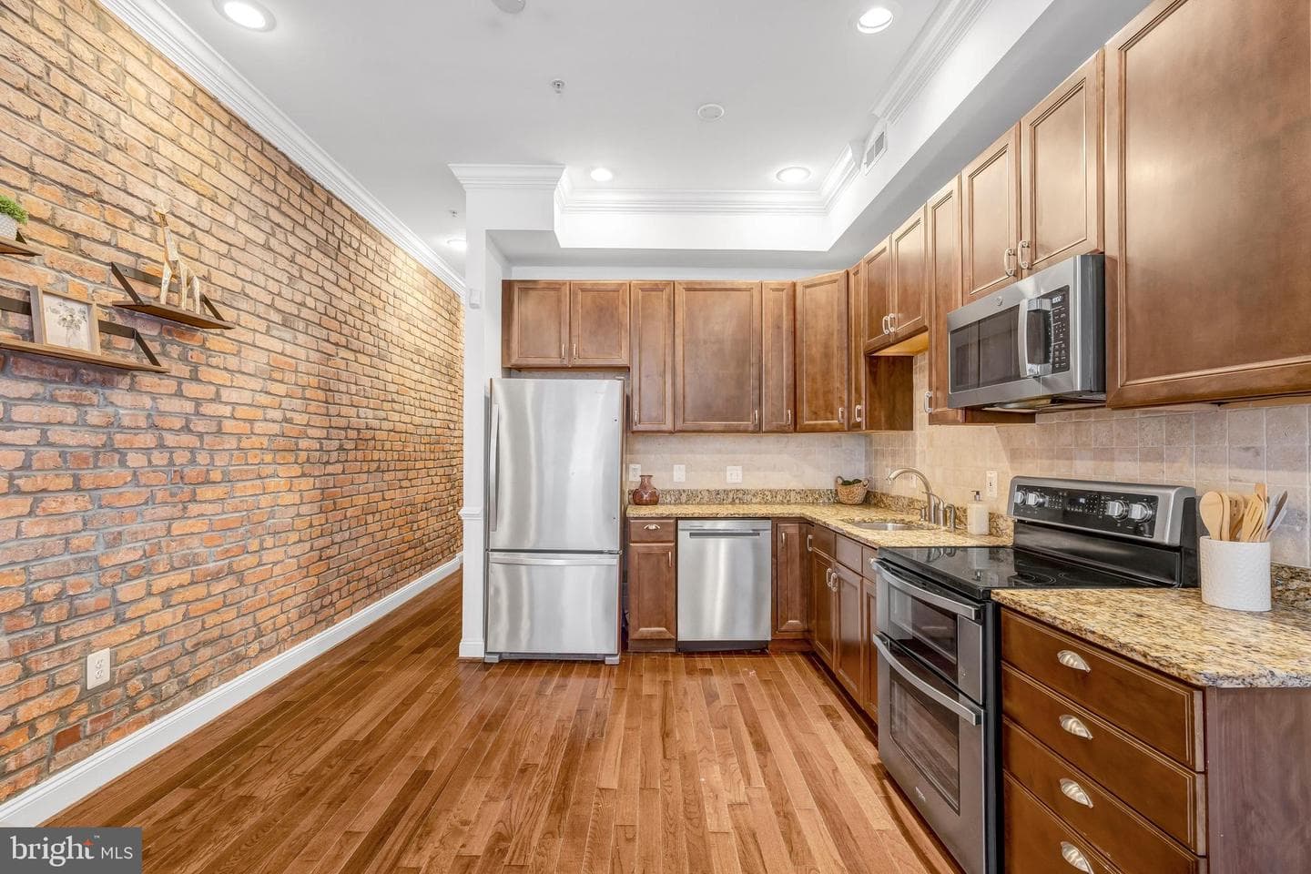 1430 Newton Street NW #201 photo 9