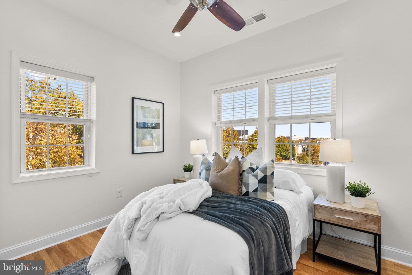 1201 Queen Street NE photo 15