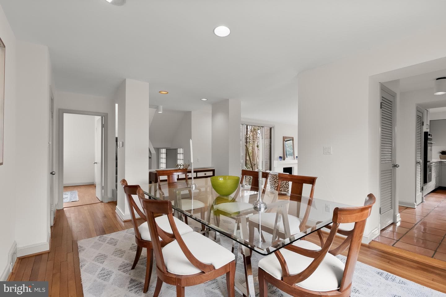 2400 44th Street NW photo 18