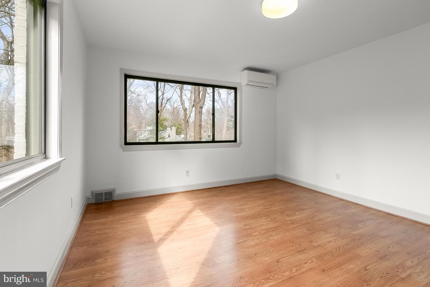 2400 44th Street NW photo 50