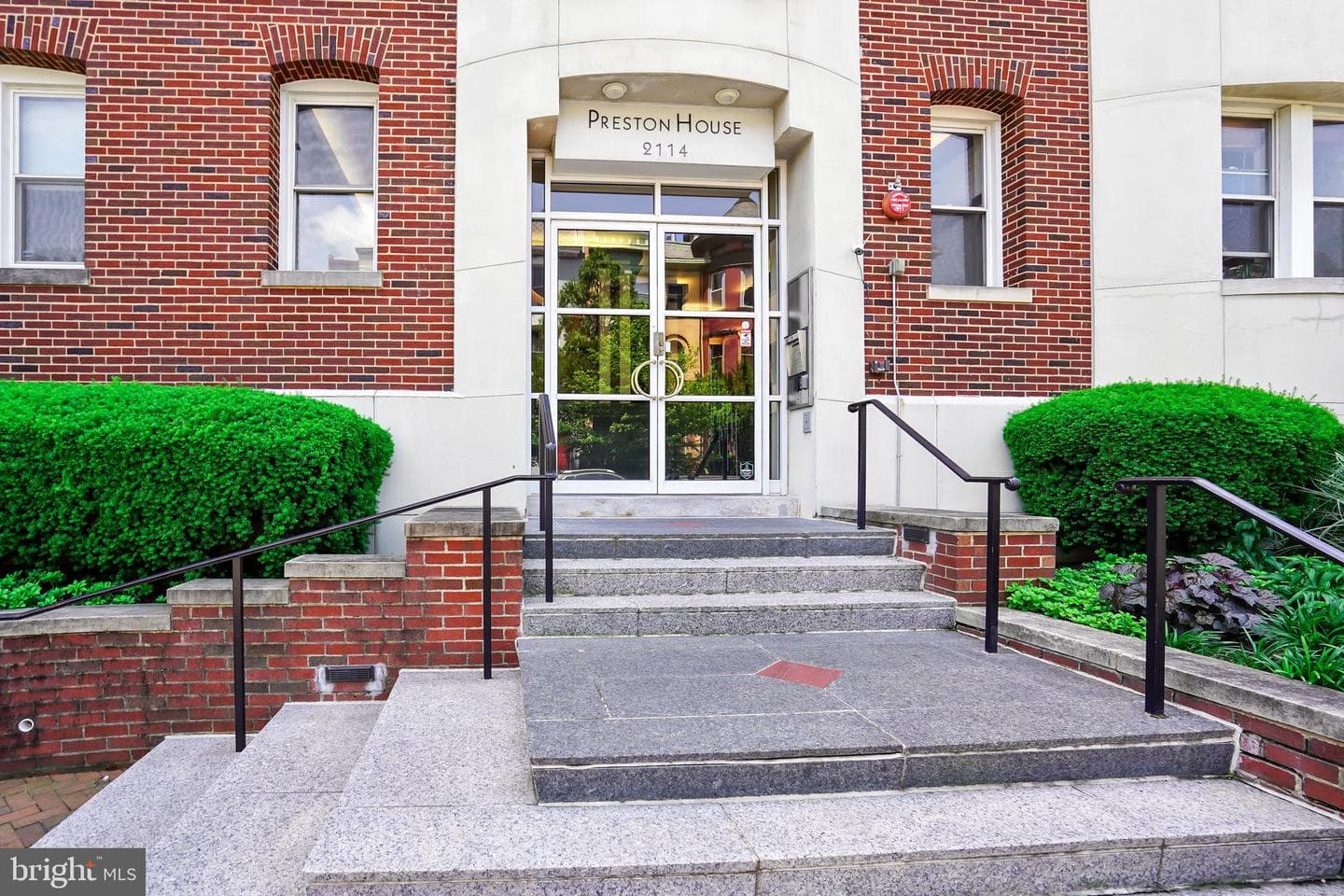 2114 N Street NW #46 photo 2
