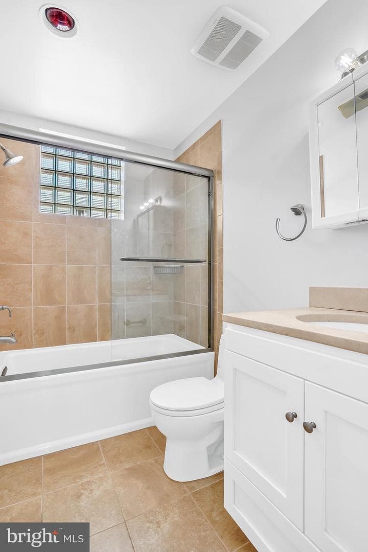 2114 N Street NW #46 photo 23