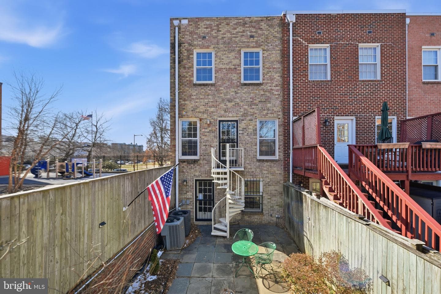 414 3rd Street SE photo 32