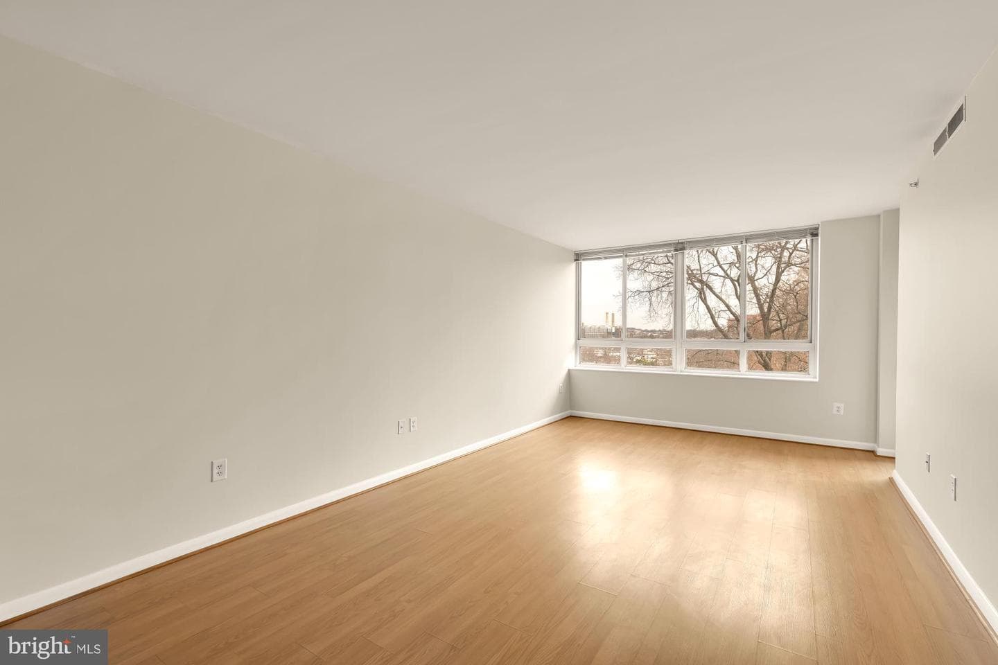 355 I Street SW #621 photo 20