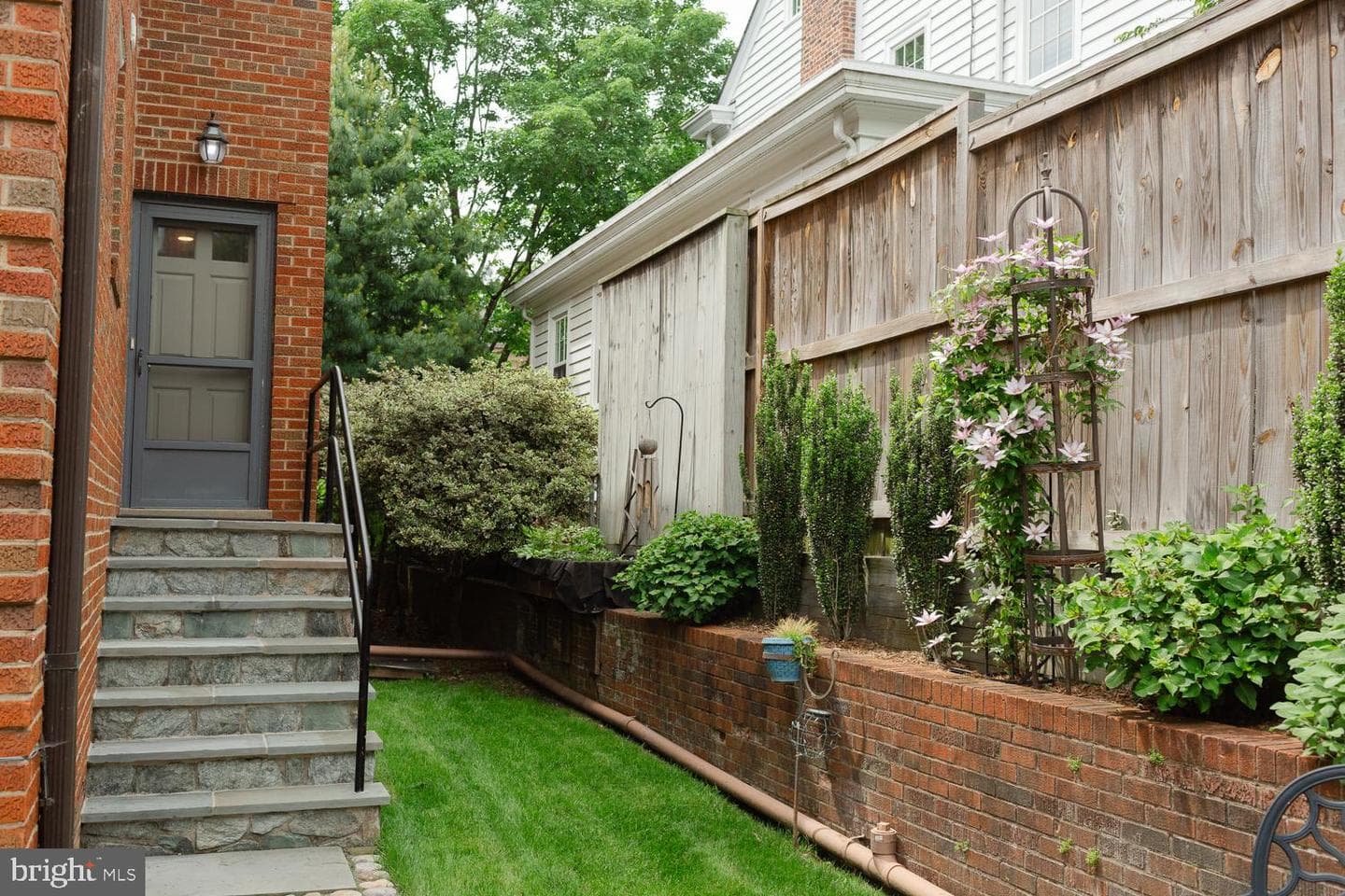 1755 Upshur Street NW photo 67