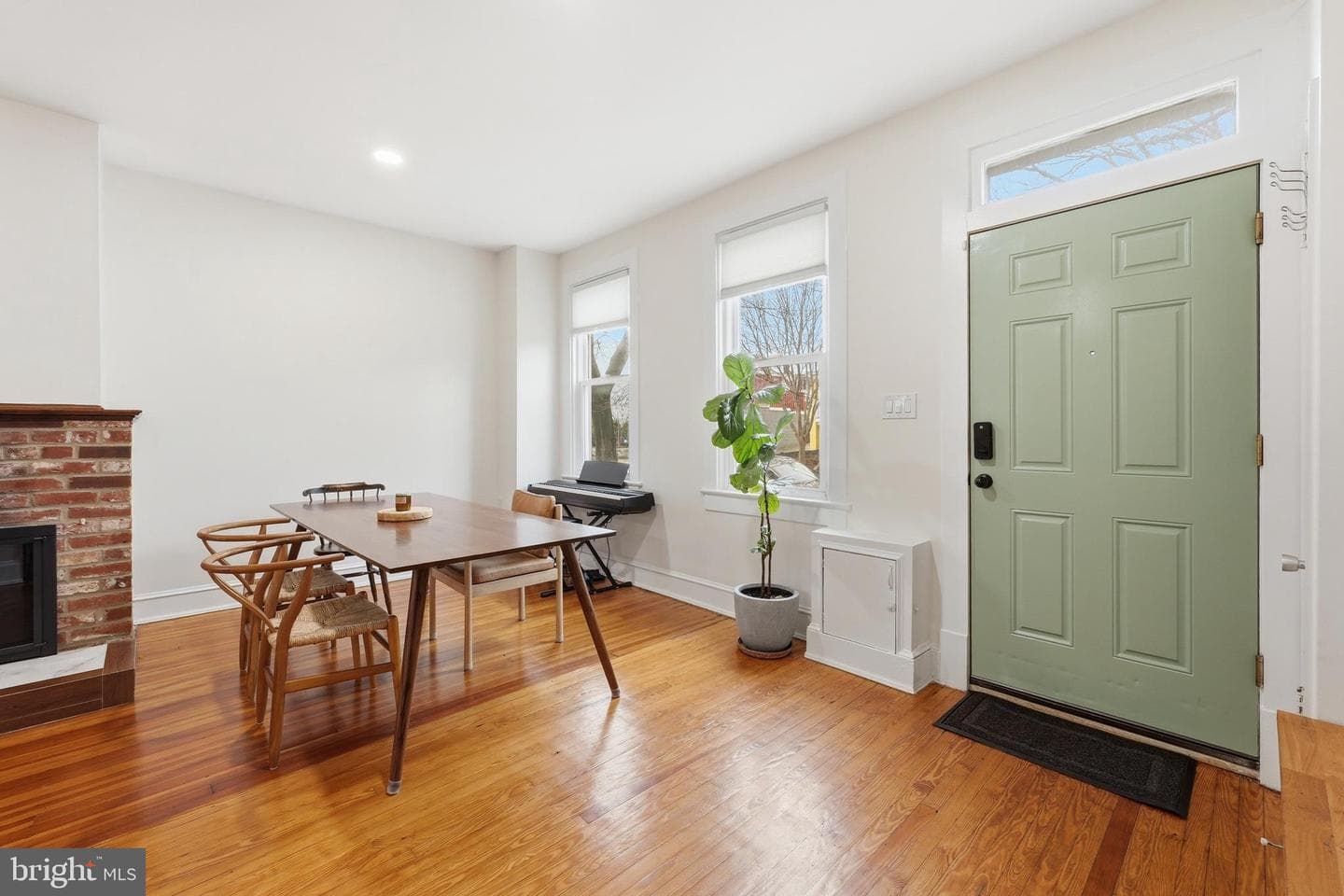 215 15th Street NE photo 3