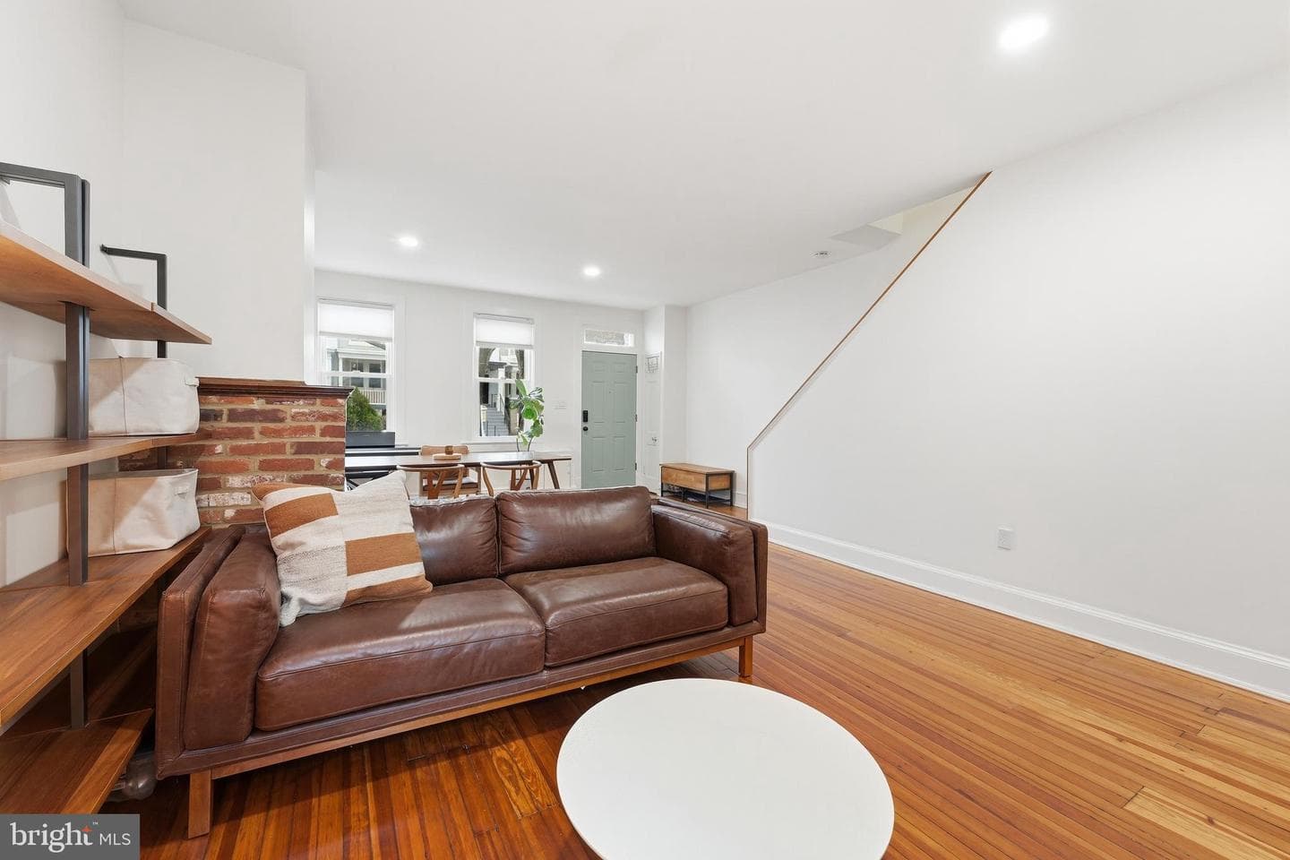 215 15th Street NE photo 6