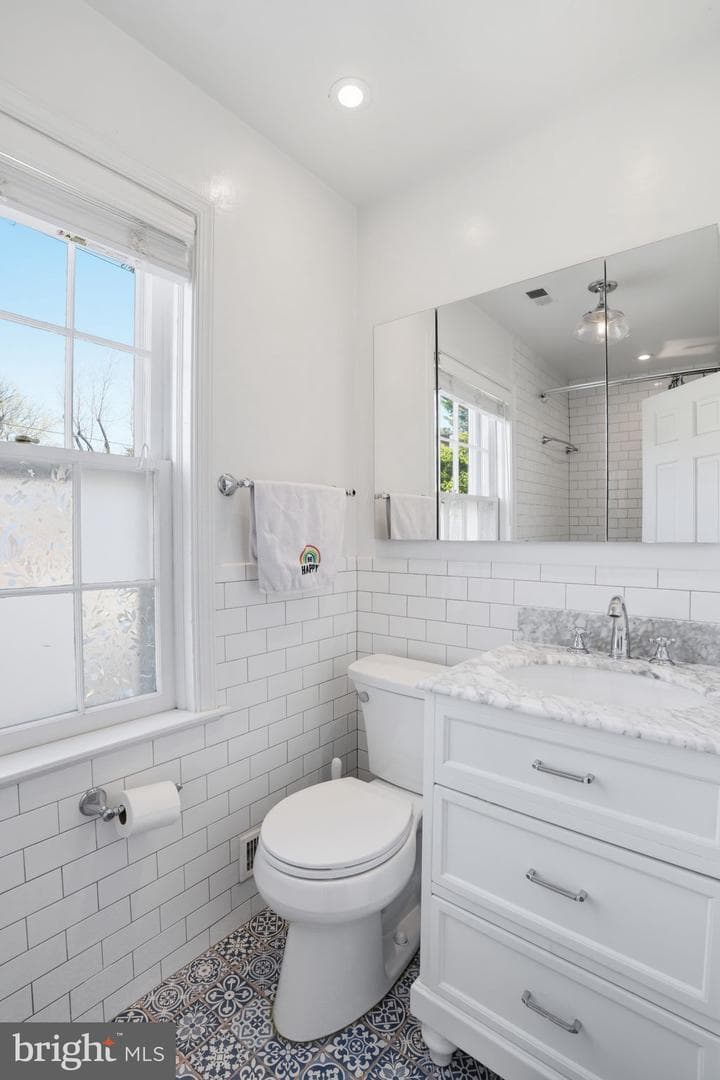 3752 Cumberland Street NW photo 28