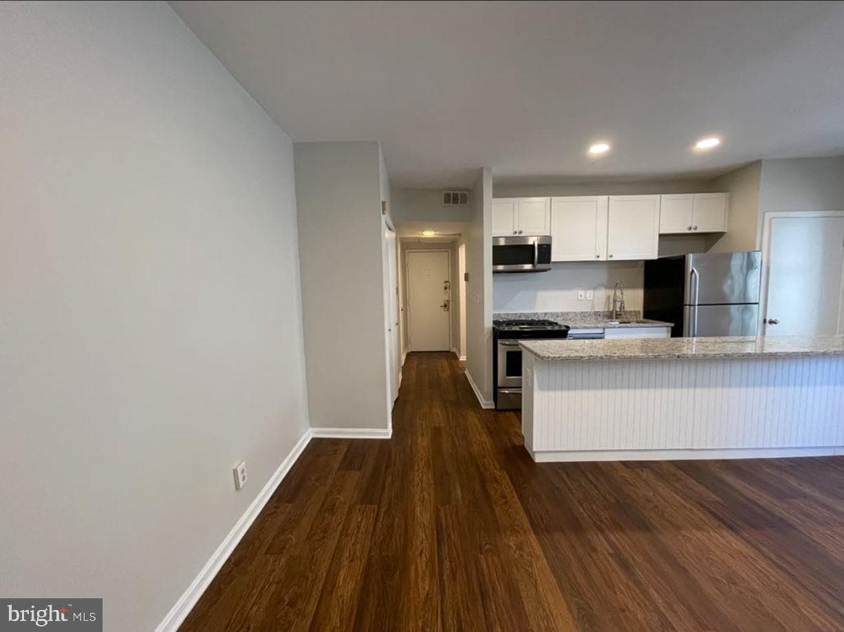 1669 Columbia Road NW #215 photo 19