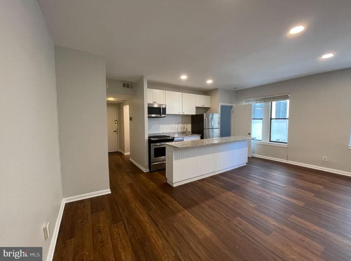 1669 Columbia Road NW #215 photo 22