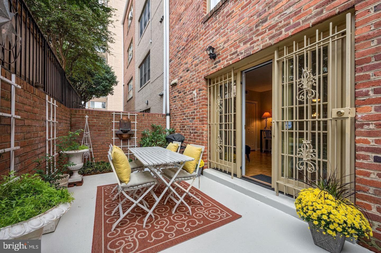 1823 Corcoran Street NW #9 photo 10