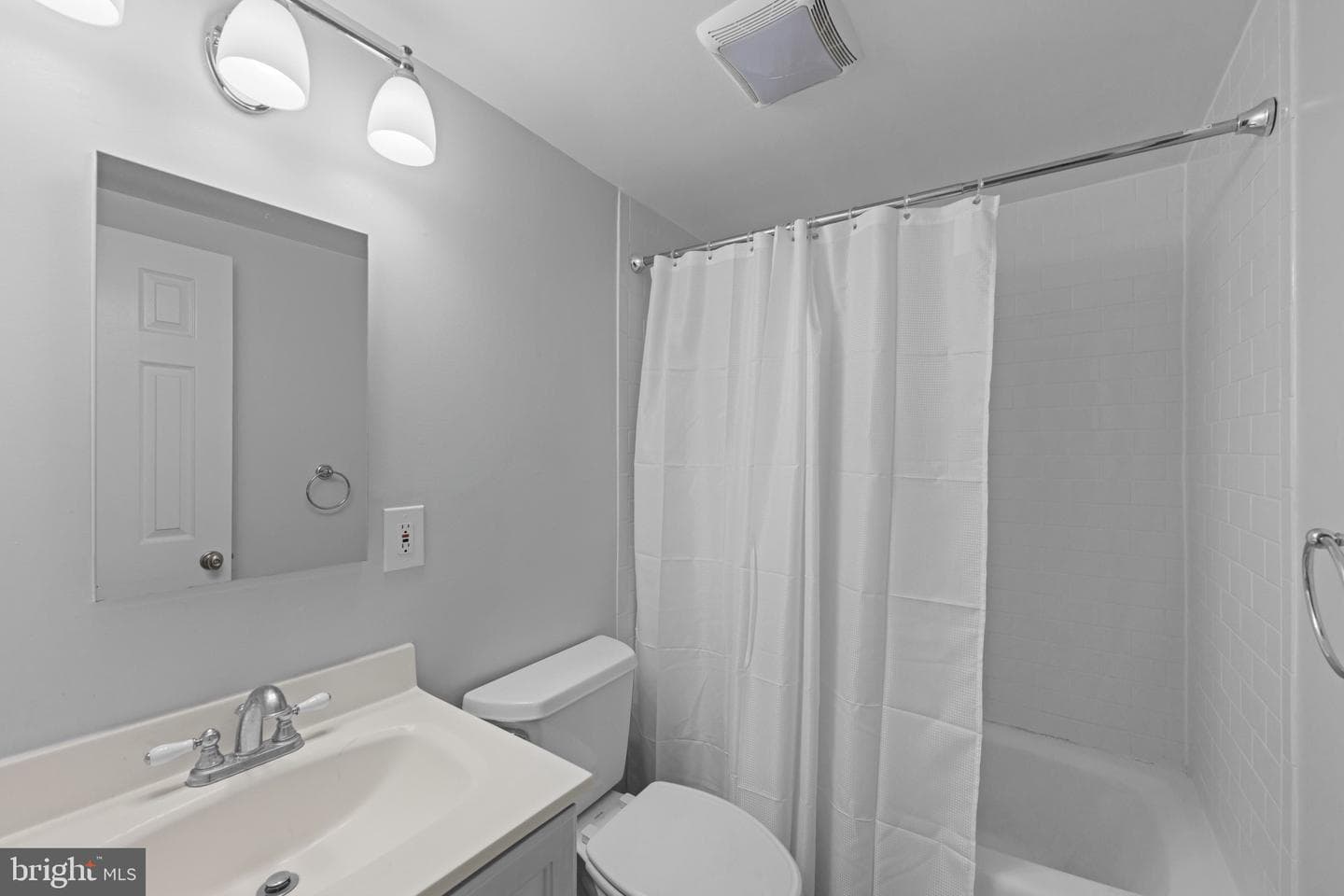 1823 Corcoran Street NW #9 photo 12