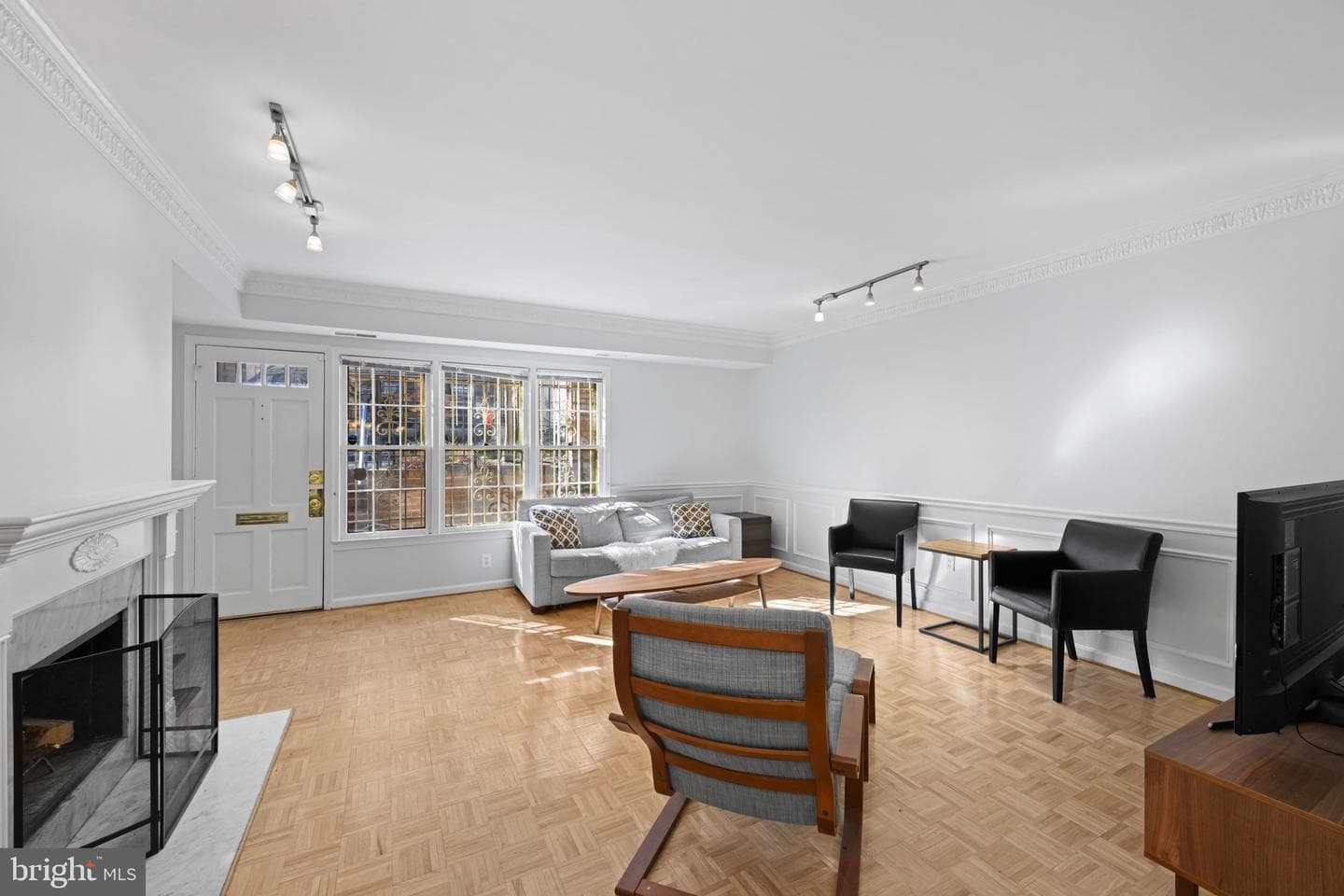 1823 Corcoran Street NW #9 photo 4