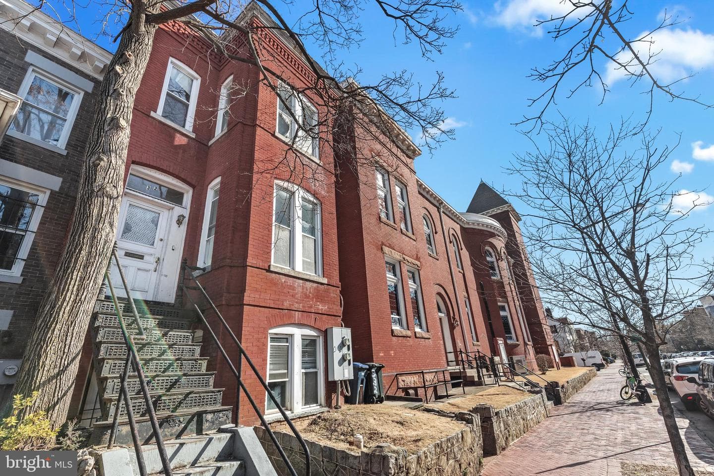 330 4th Street SE photo 9