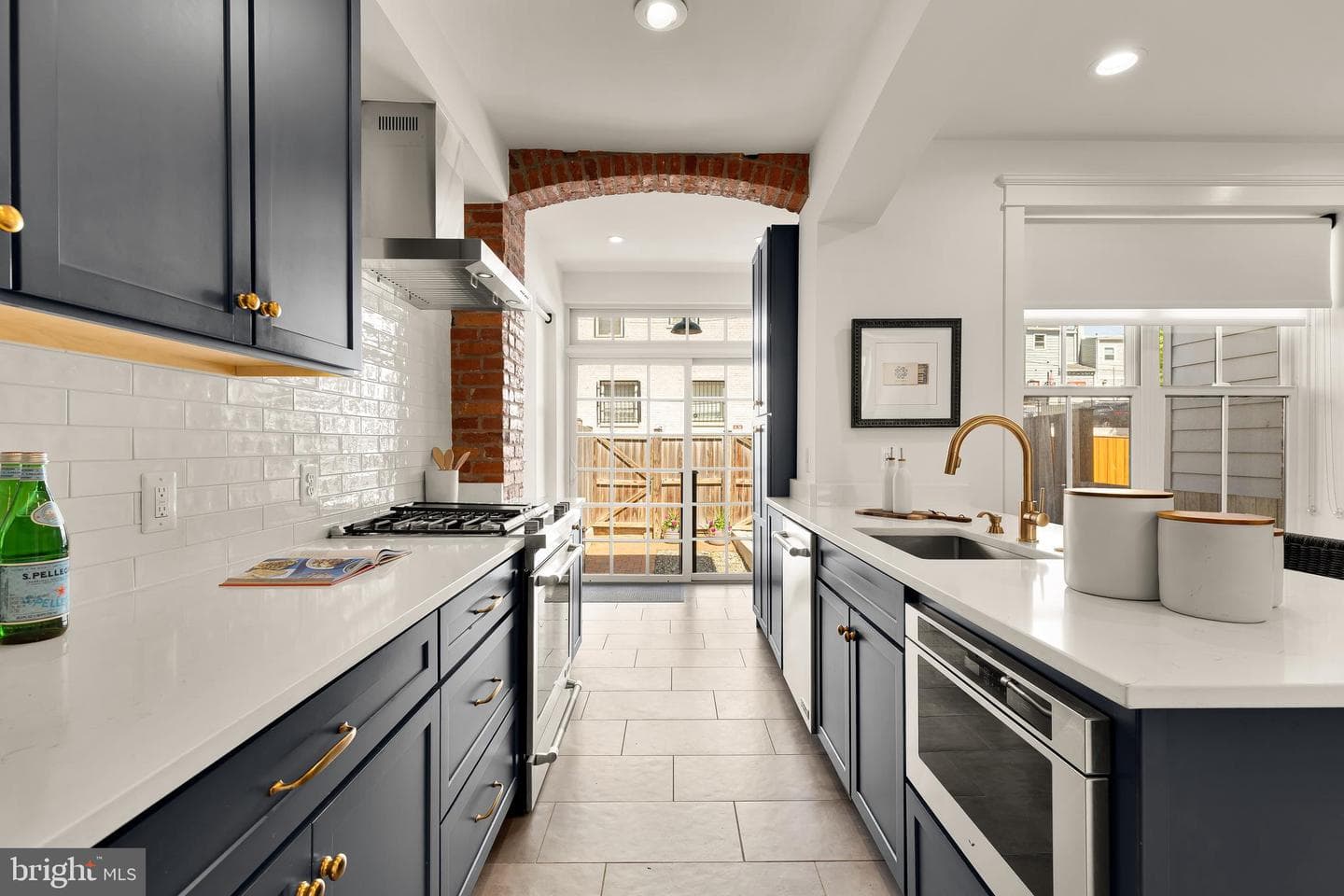 409 Columbia Road NW photo 16