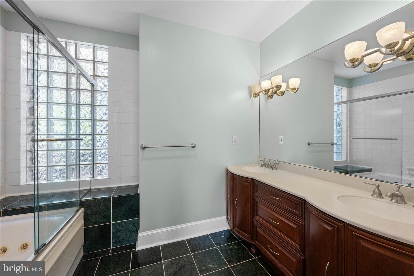221 M Street NW photo 17