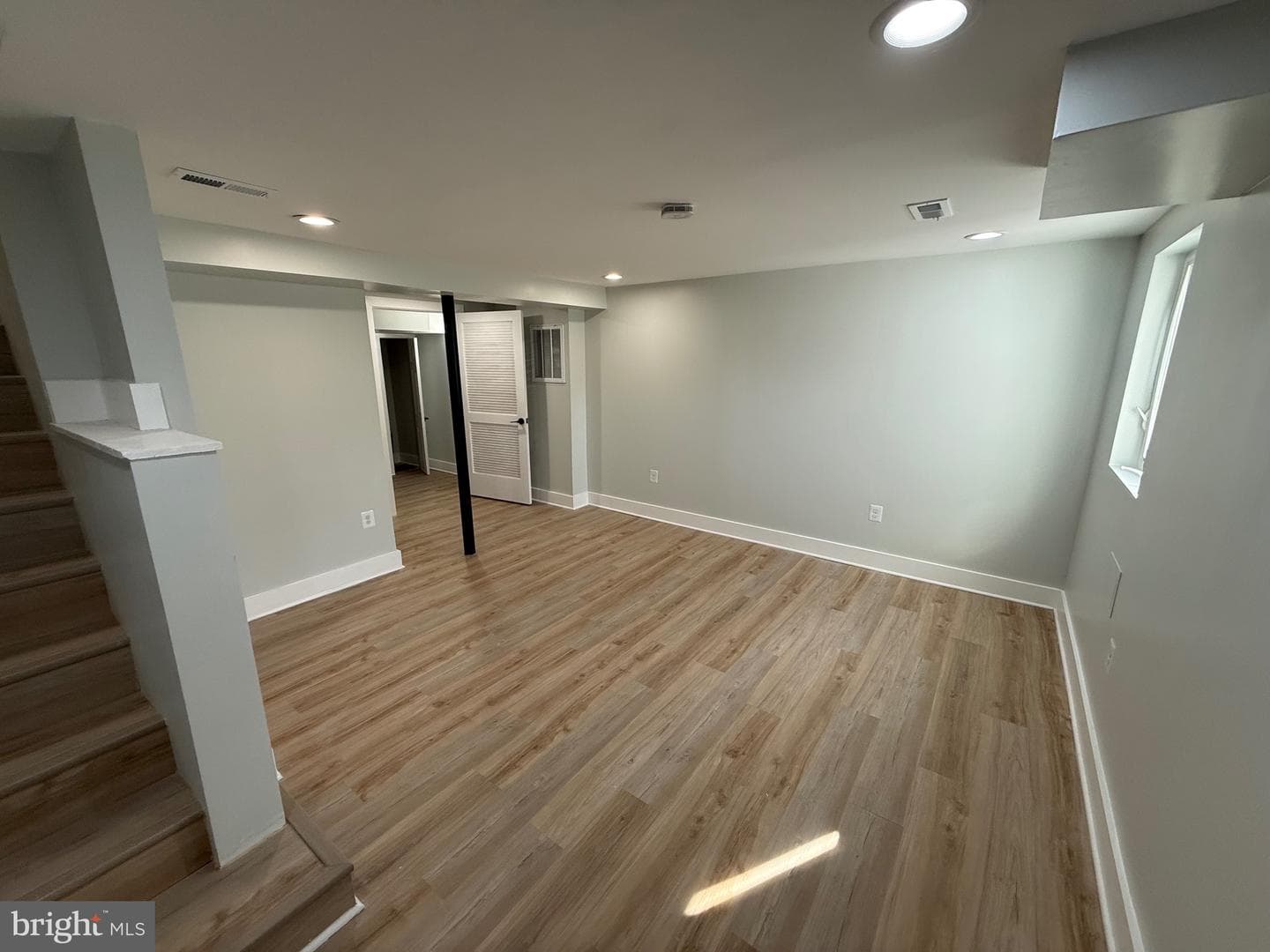 5049 8th Street NE photo 13