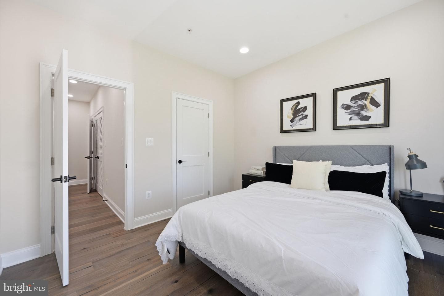 1657 Montello Avenue NE #2 photo 25