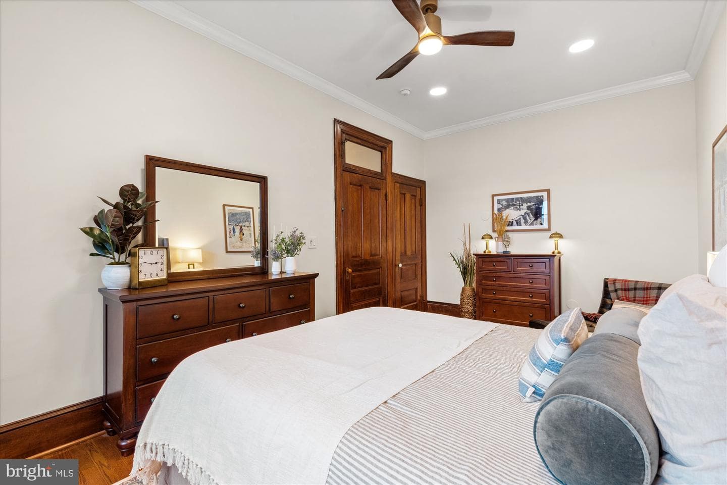 2853 Ontario Road NW #609 photo 10