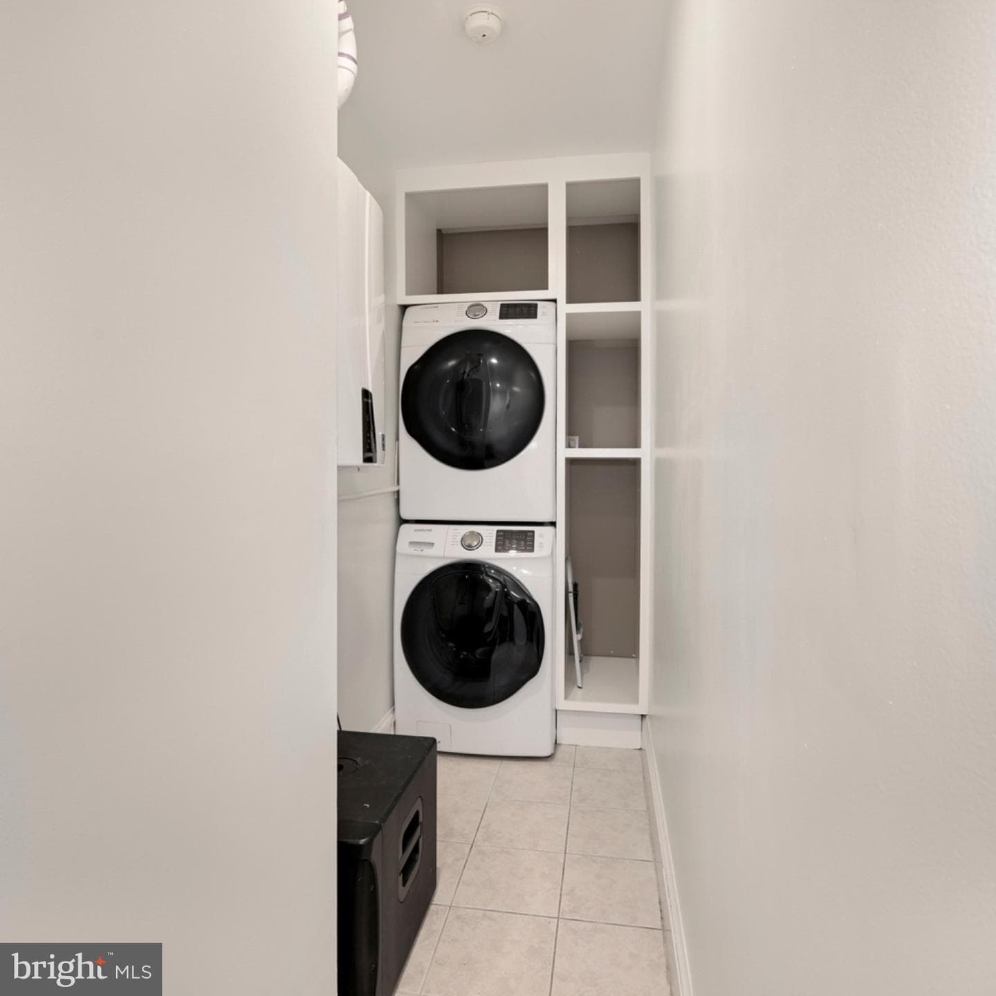 729 Kenyon Street NW photo 23