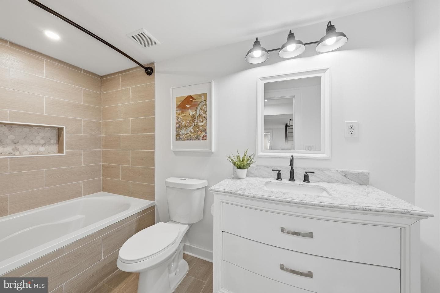 2211 Franklin Street NE photo 29