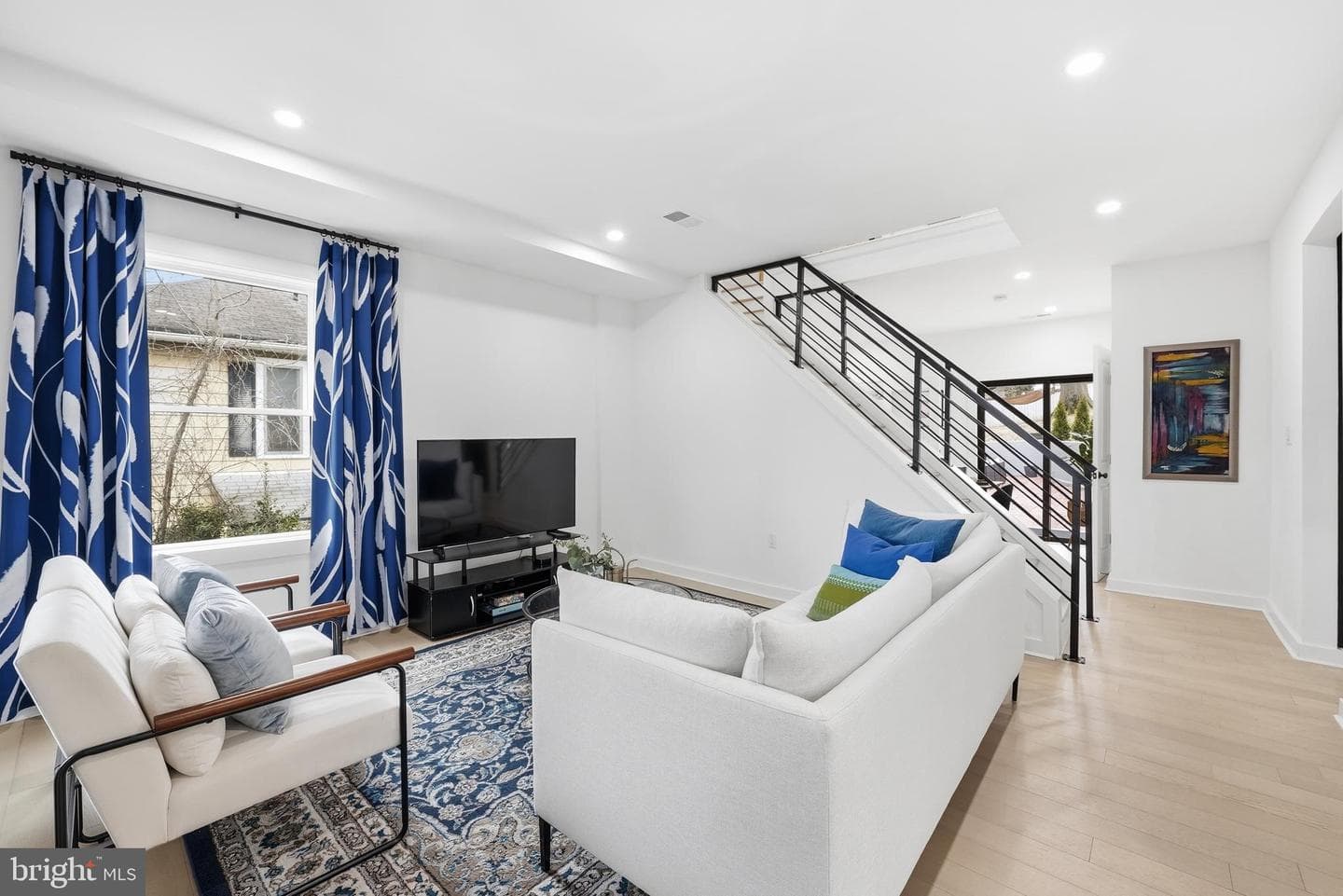 2211 Franklin Street NE photo 5