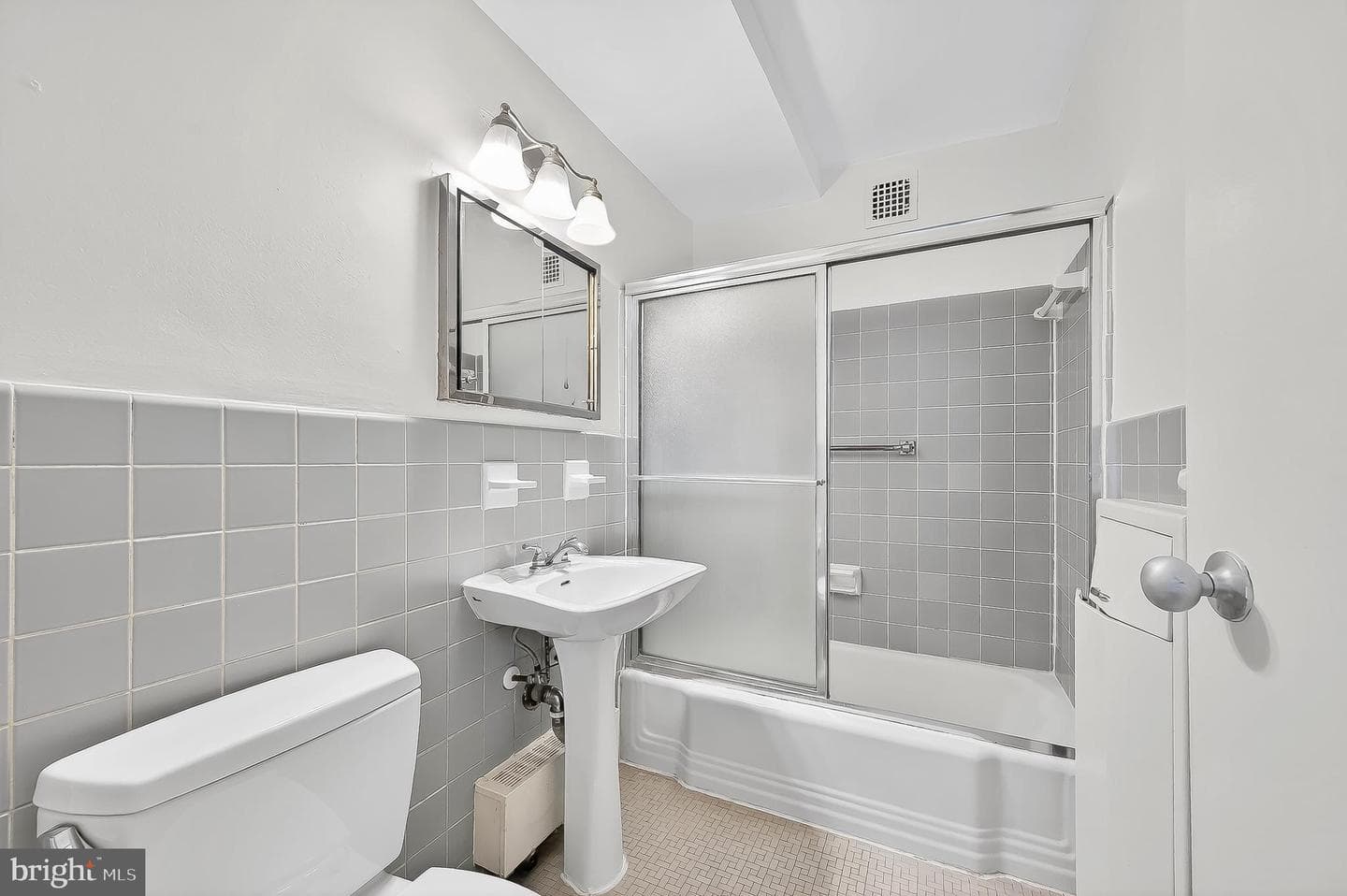 3900 Tunlaw Road NW #618 photo 13