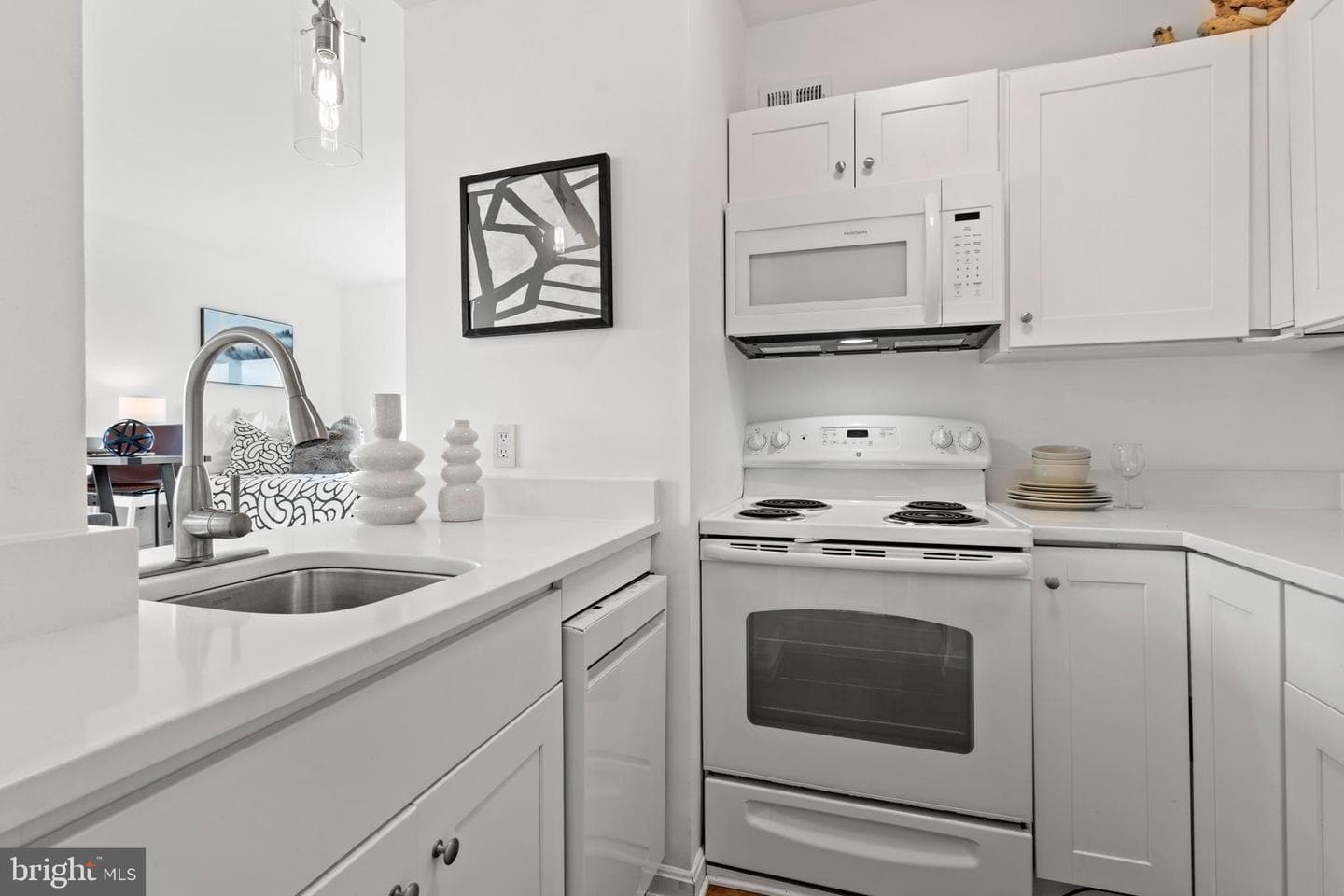 1736 Willard Street NW #506 photo 5
