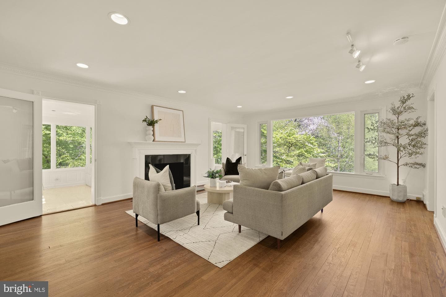 2025 Trumbull Terrace NW photo 15