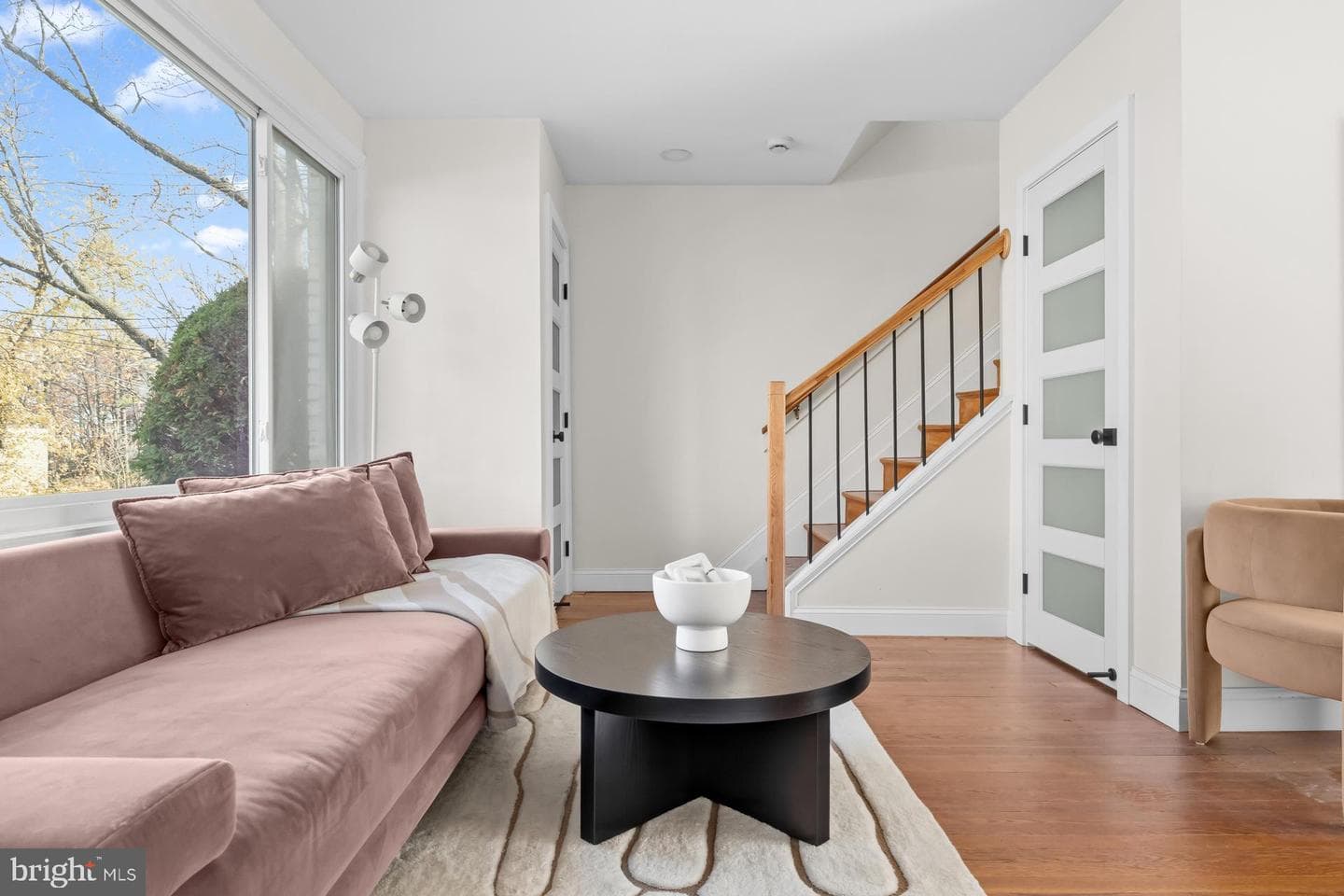 125 Urell Place NE photo 11