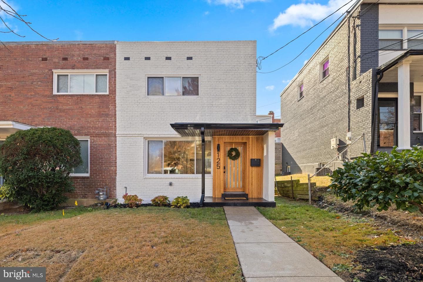 125 Urell Place NE, Washington
