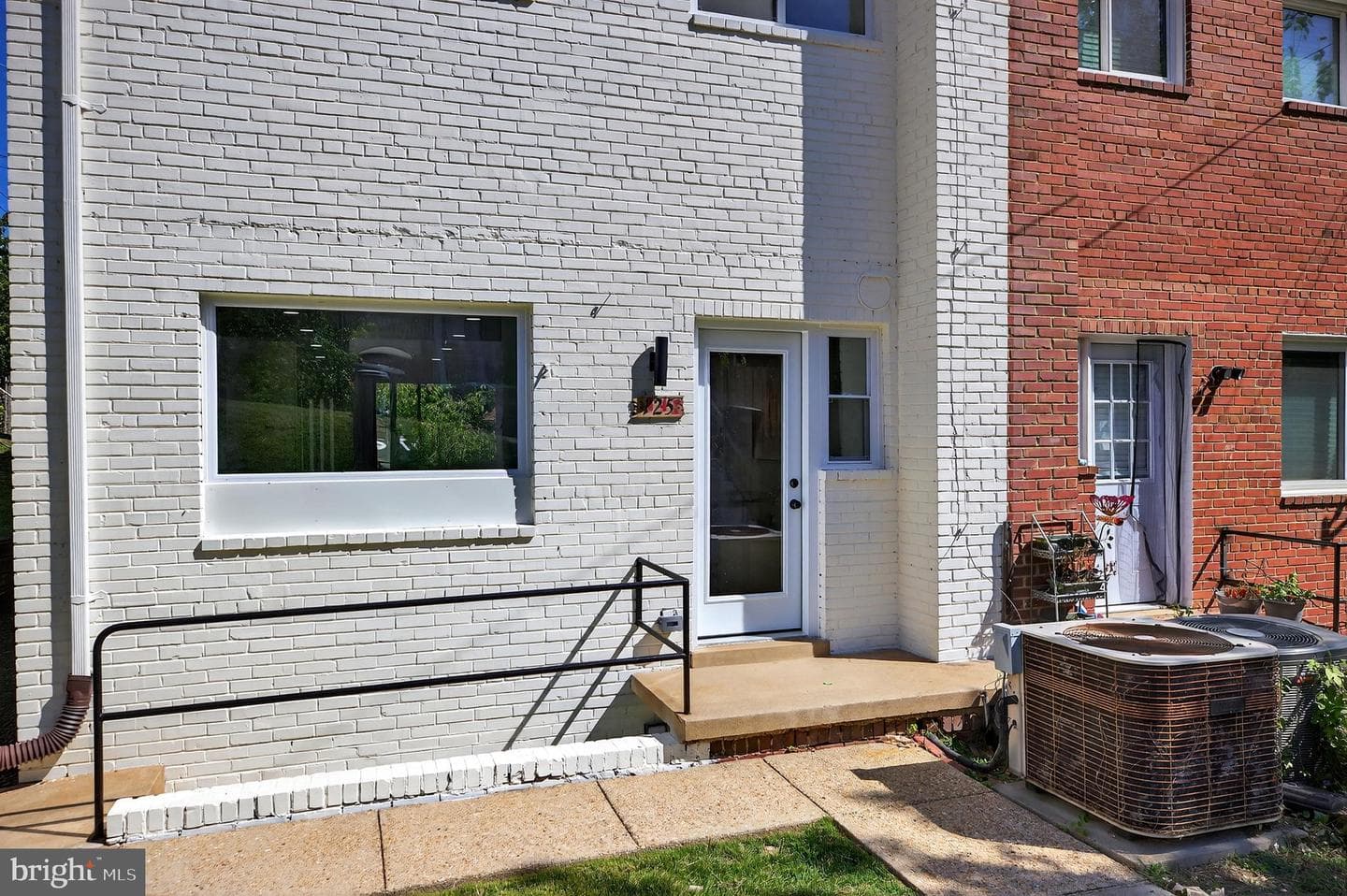125 Urell Place NE photo 50