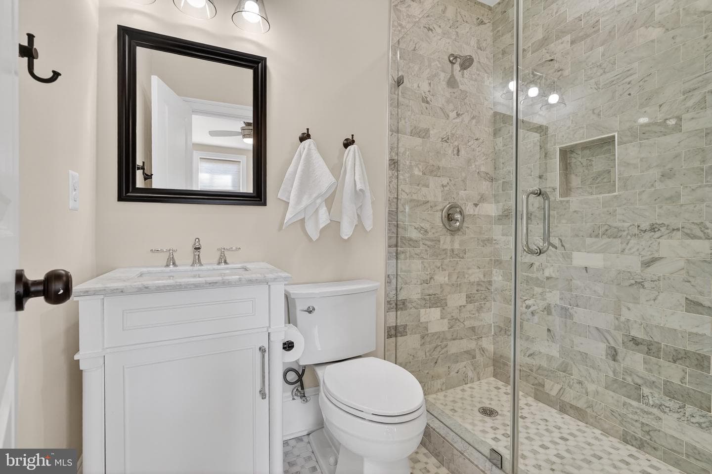 915 Hamilton Street NW photo 13
