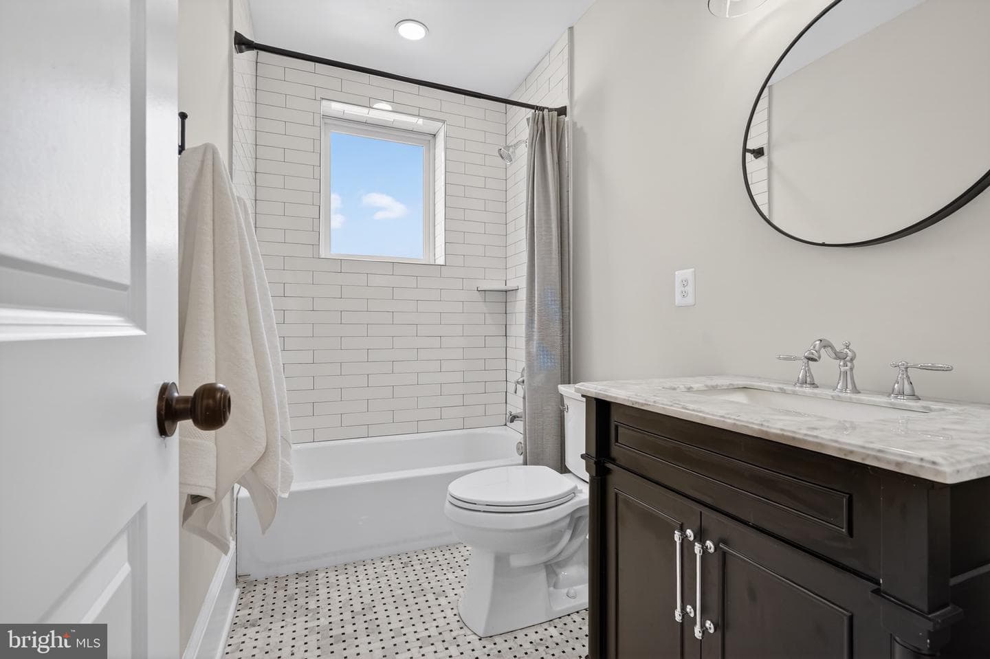 915 Hamilton Street NW photo 29