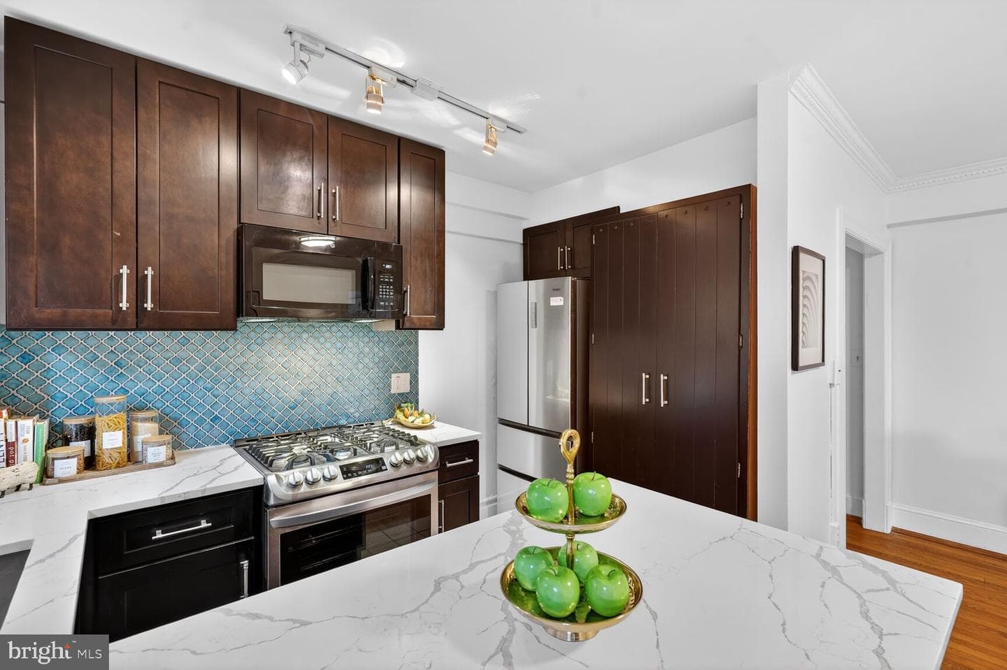 1915 16th Street NW #203 photo 9