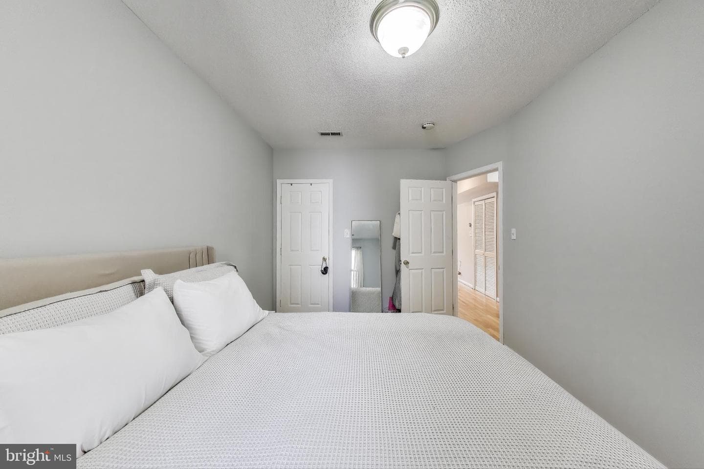 2817 7th Street NE #2 photo 9