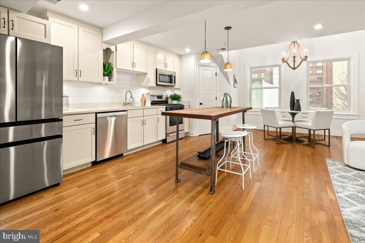 1109 M Street NW #11 photo 10