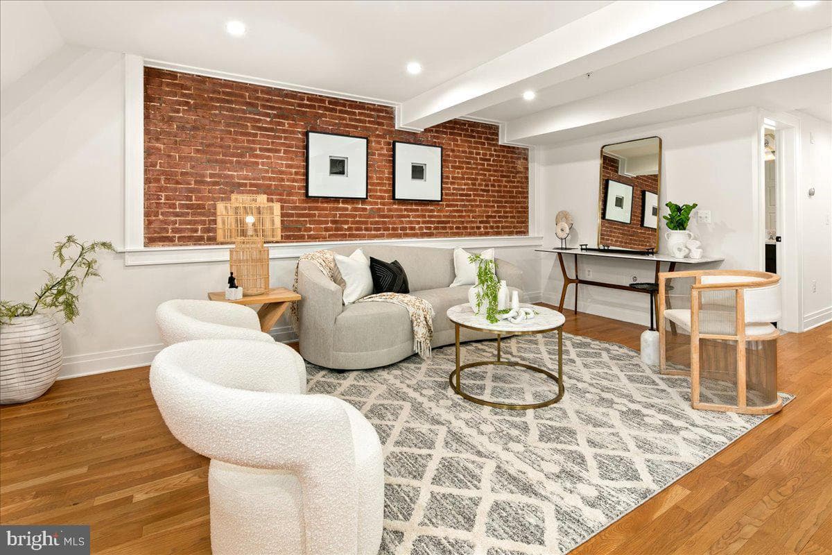 1109 M Street NW #11 photo 5