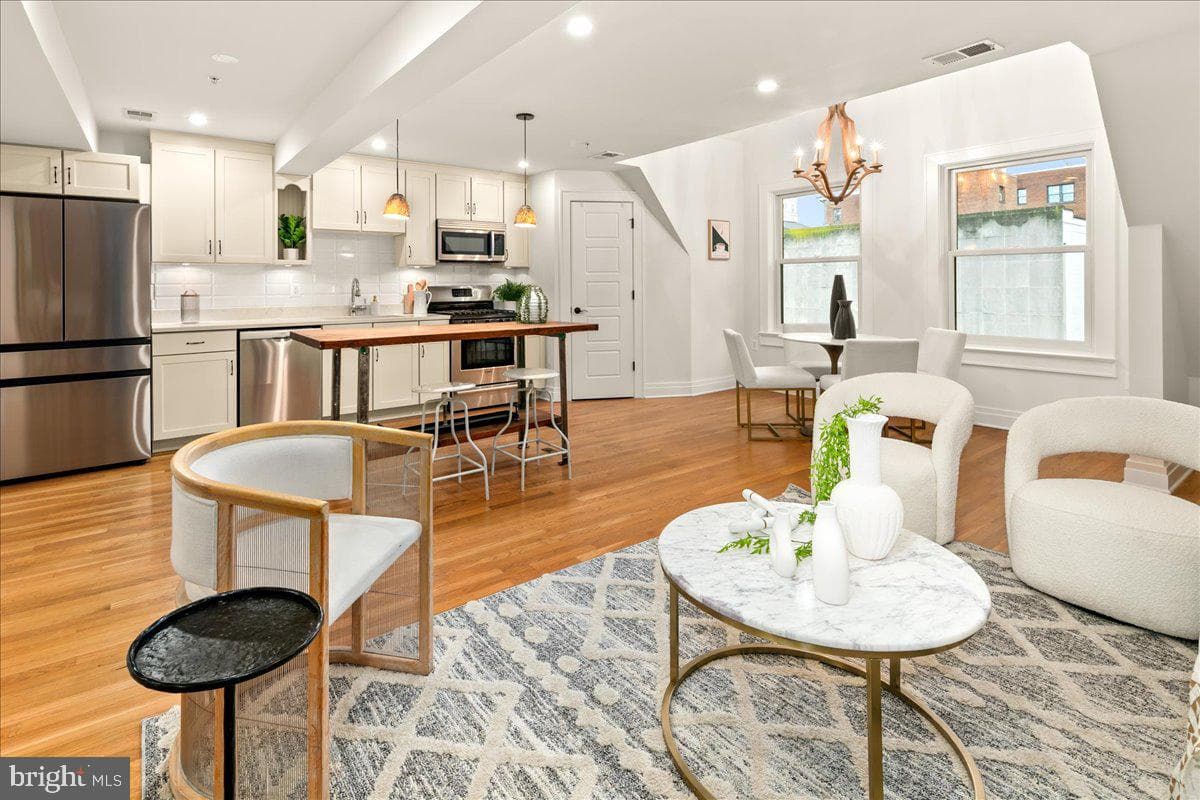 1109 M Street NW #11 photo 7