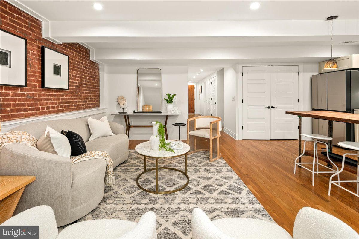 1109 M Street NW #11 photo 8