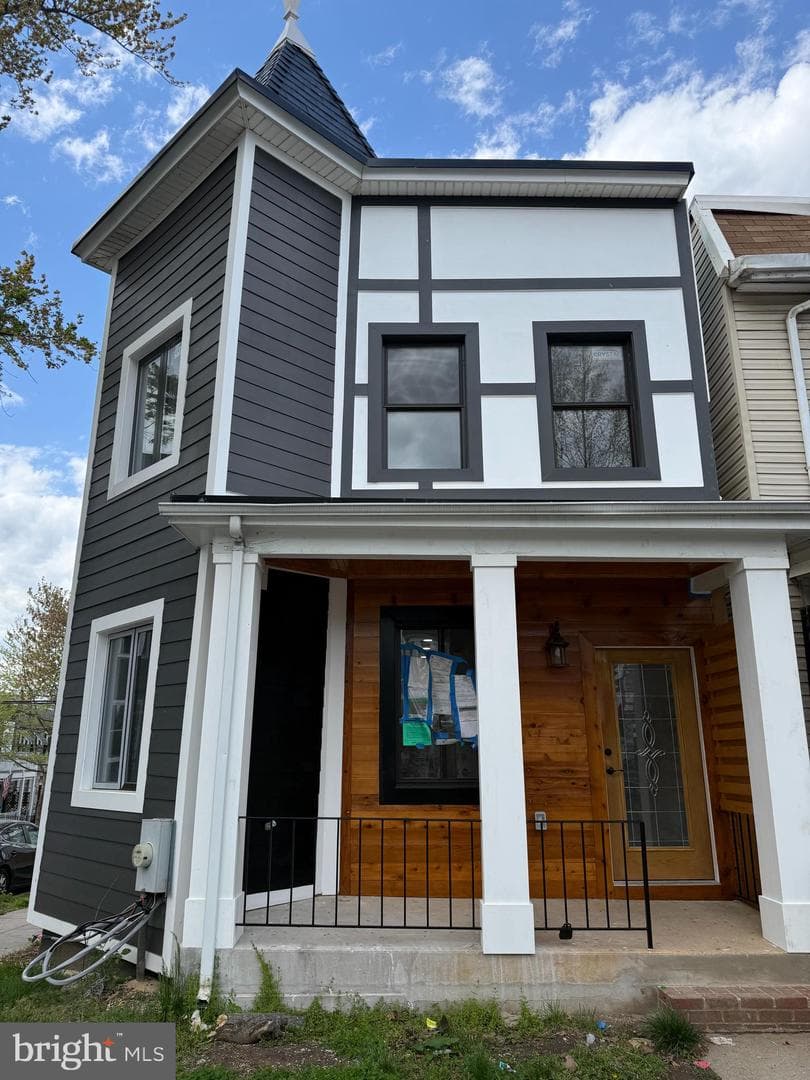 1600 Montello Avenue NE photo 5