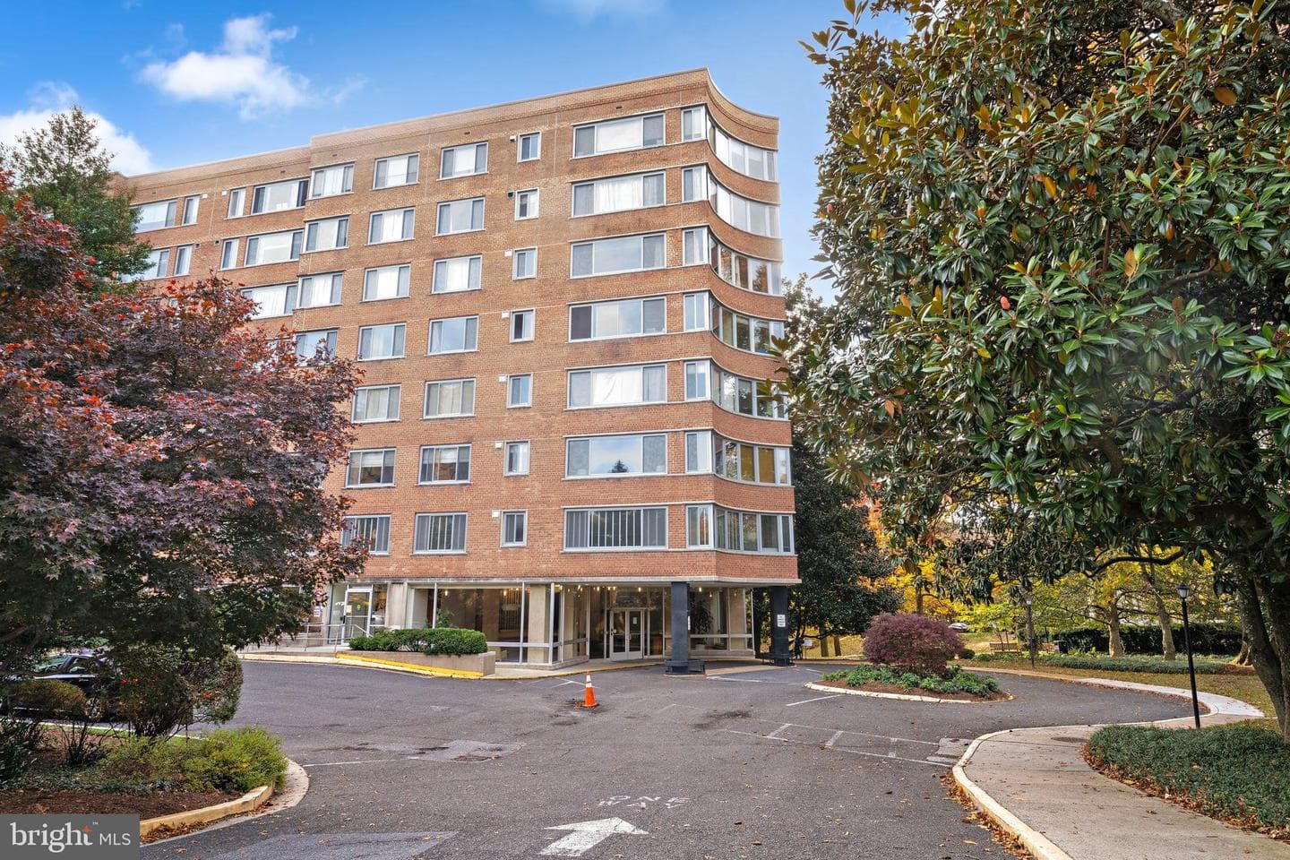 4200 Cathedral Avenue NW #610 photo 2