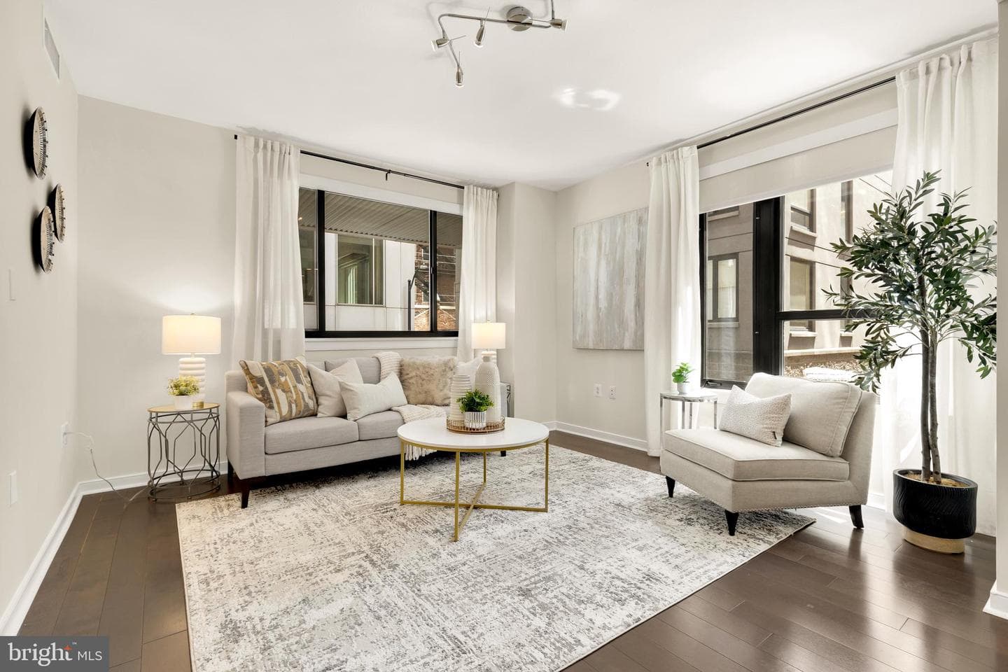 1010 Massachusetts Avenue NW #211 photo 1