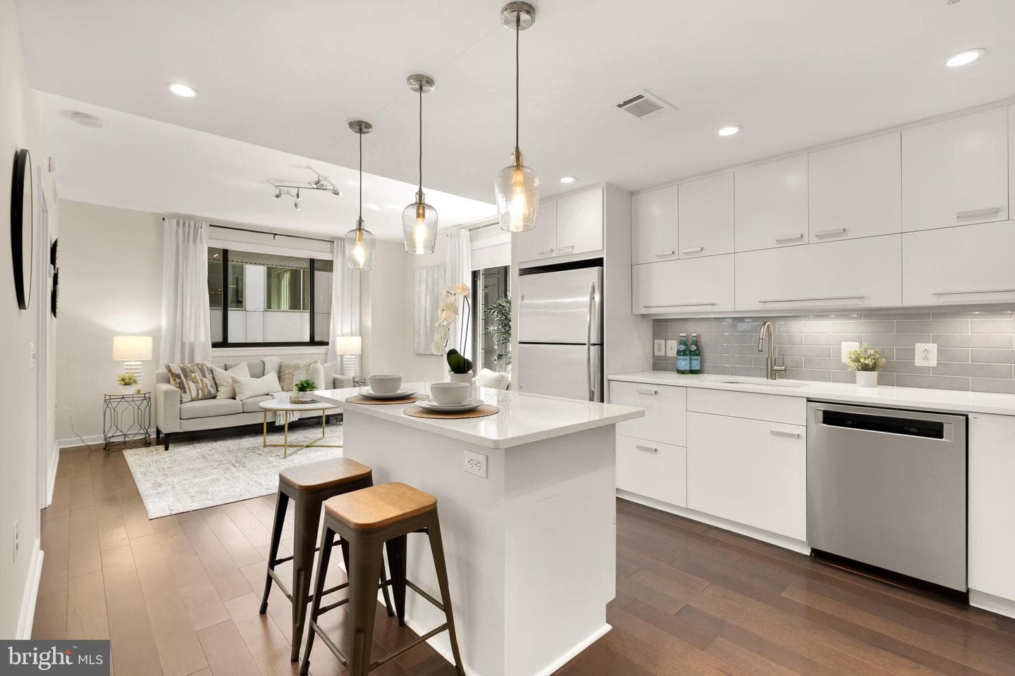 1010 Massachusetts Avenue NW #211 photo 2