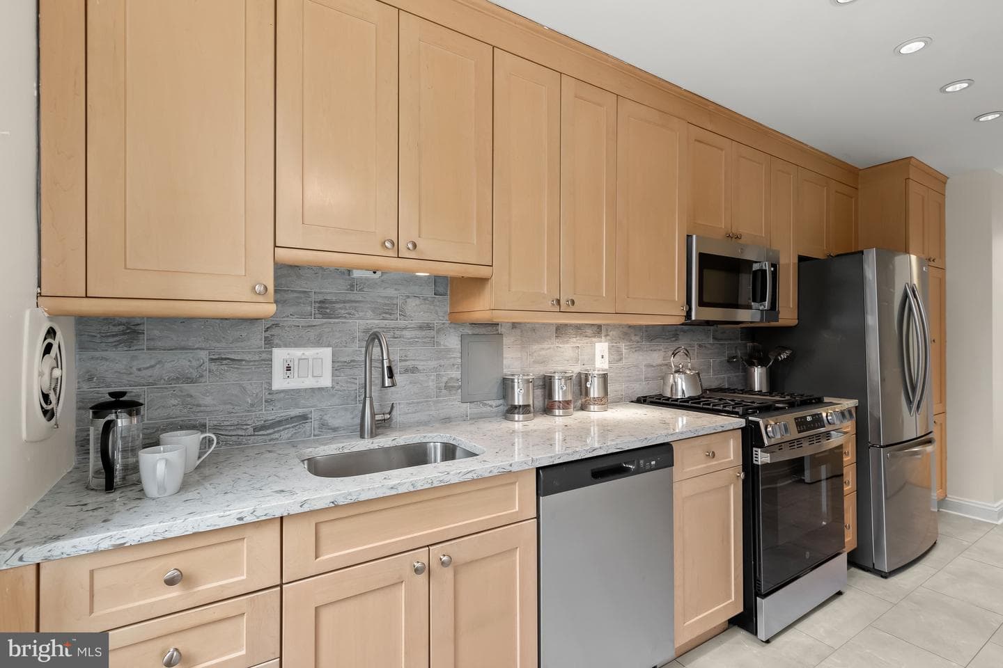 4000 Tunlaw Road NW #1007 photo 16