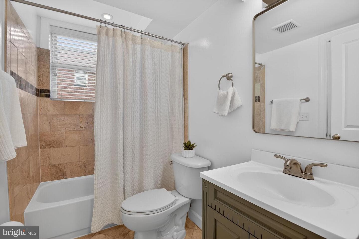 5040 1st Street NW #302 photo 18